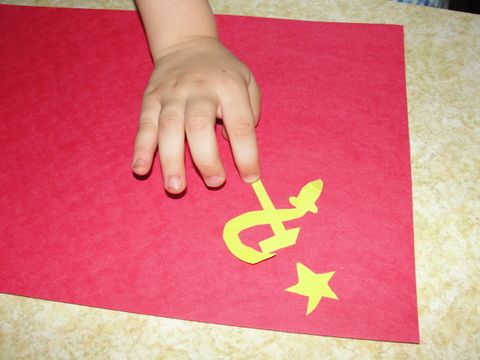 Creating soviet flags