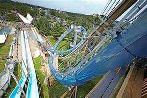 Image credit: http://www.buckettripper.com/hitting-the-water-slides-at-noahs-ark-in-wisconsin-dells/