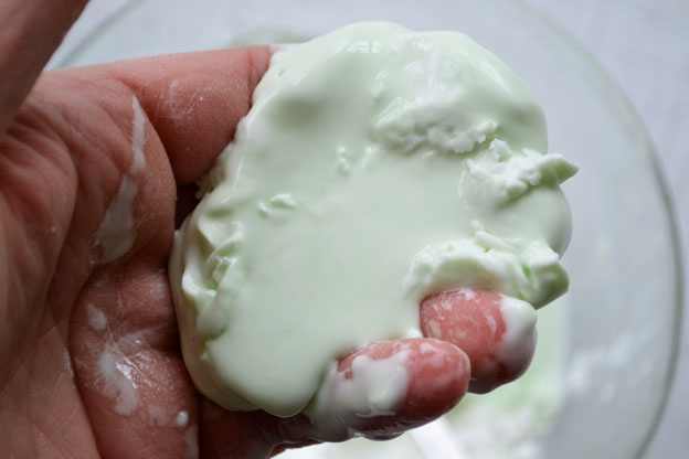 Image credit: http://www.babble.com/best-recipes/homemade-oobleck/