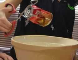 Air collapsing a can