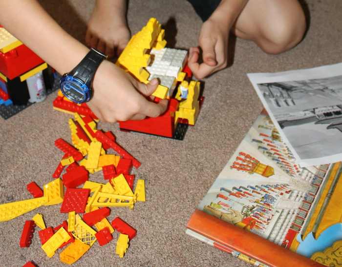 Using Legos to construct the Hall of Supreme Harmony