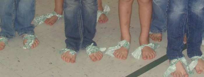 Wrapping up feet like soldiers did during the winter at Valley Forge