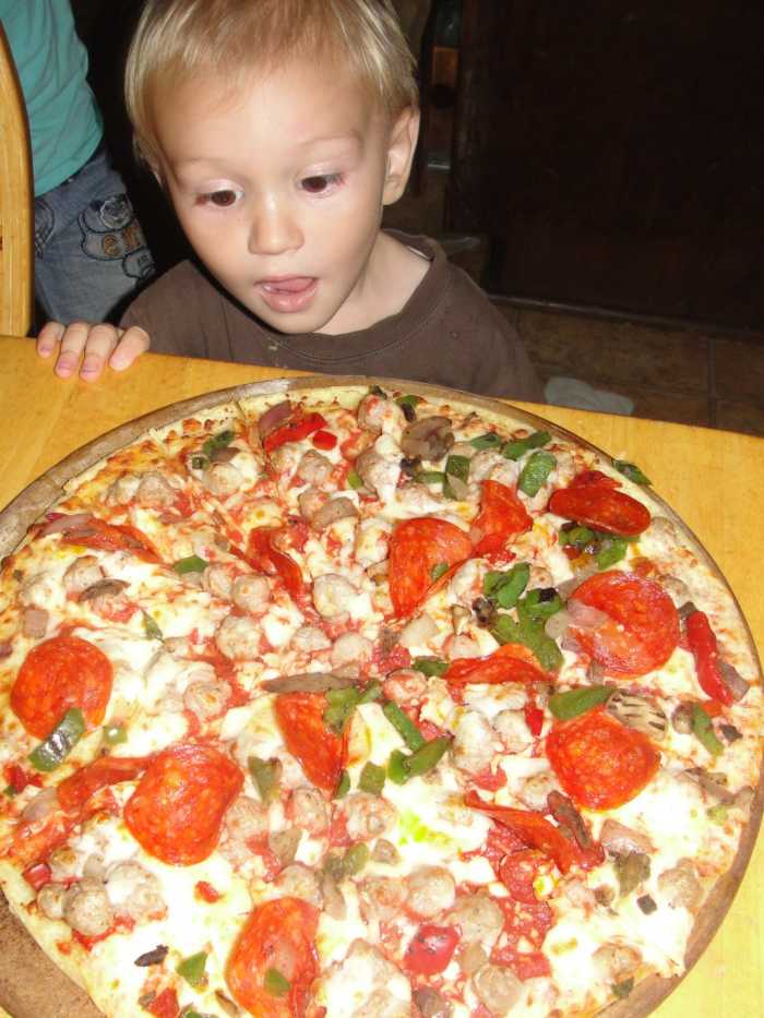 Five (or Six) Kingdom Supreme pizza is one of the activities we did this week while learning more about the science sentence. You can see the books we read & more of the activities at the above link.