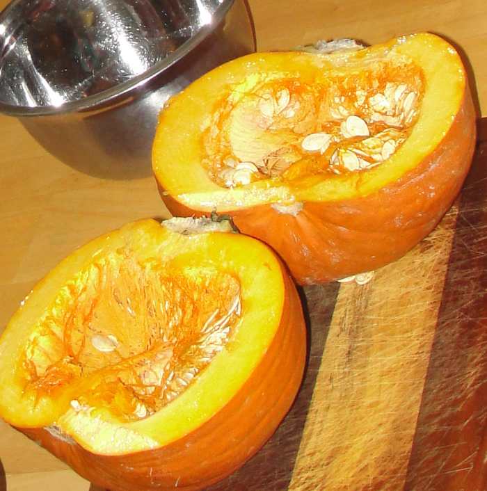 Cut "pompions" (pumpkins)