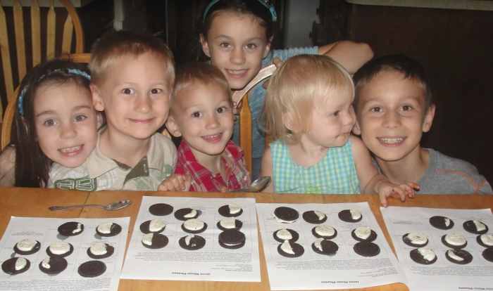Creating phases of the moon using Oreo cookies was one of the activities we did this week during our Science Morning Basket & Activities time.