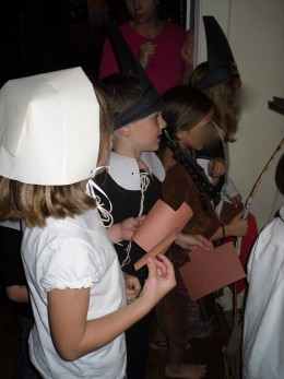 thanksgiving-feast-and-childrens-play