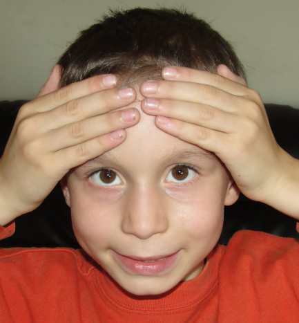 Touching frontal lobes