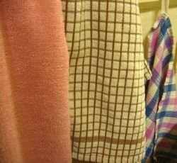 Image credit: http://www.ehow.com/how_6737469_kitchen-towel-cake-instructions.html