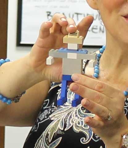 Using Legos to show how all living things started as one cell