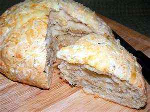 Australian Cheese, Garlic and Chive Damper