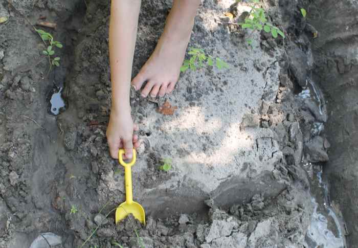 Digging the "Grand Canal"