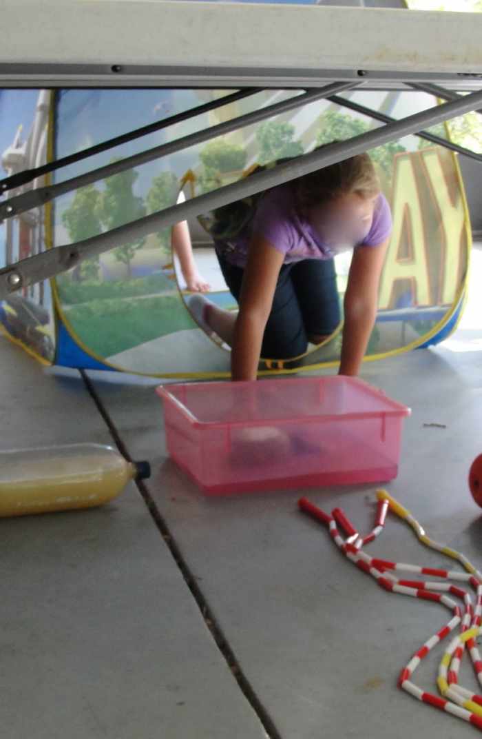 Making a crawl-through ear