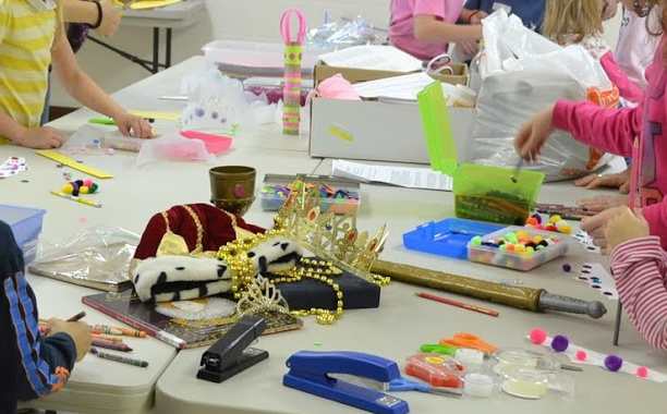 Creating crowns and scepters