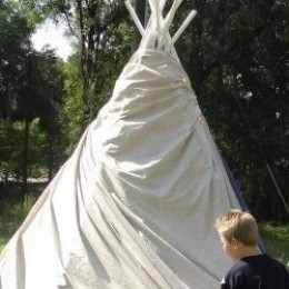 Setting up a teepee during Lesson 2: Plains Native American Tribes Lesson