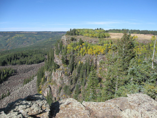Cliff edge on the western face of Grand Mesa