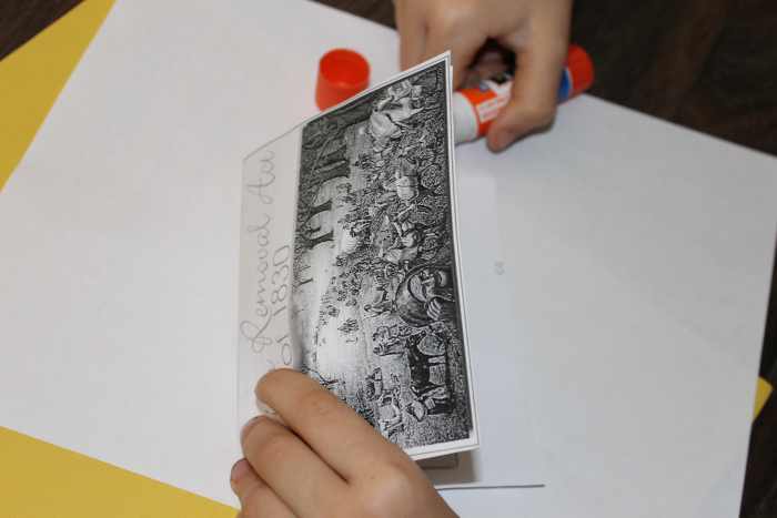 Trail of Tears Lapbook Page (I printed this on a b&w printer, but the page can be printed in color.)