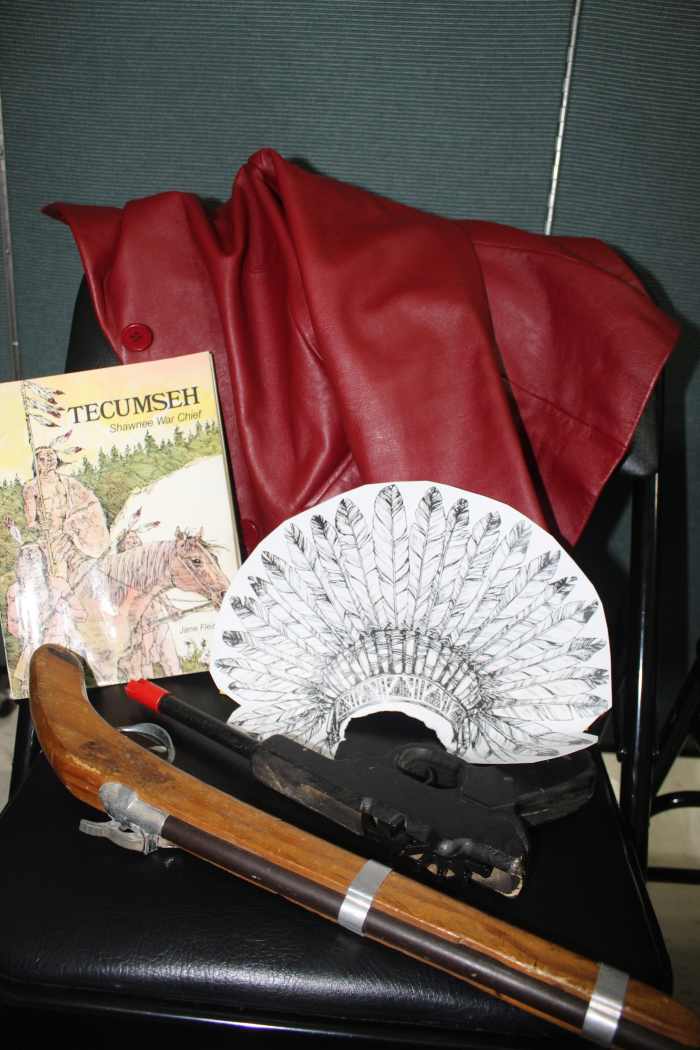 British giving weapons to Native Americans including Tecumseh and the Shawnee