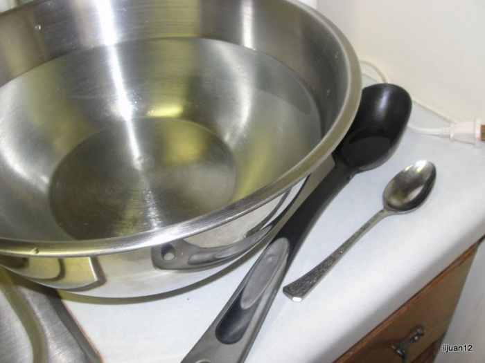 Percentages of fresh water and salt water on our planet