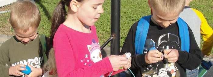 Finding a treasure using landmarks